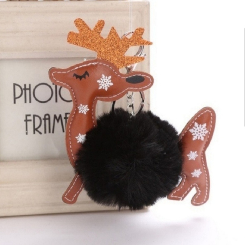 Reindeer Pom Keychain - Picture 3 of 3